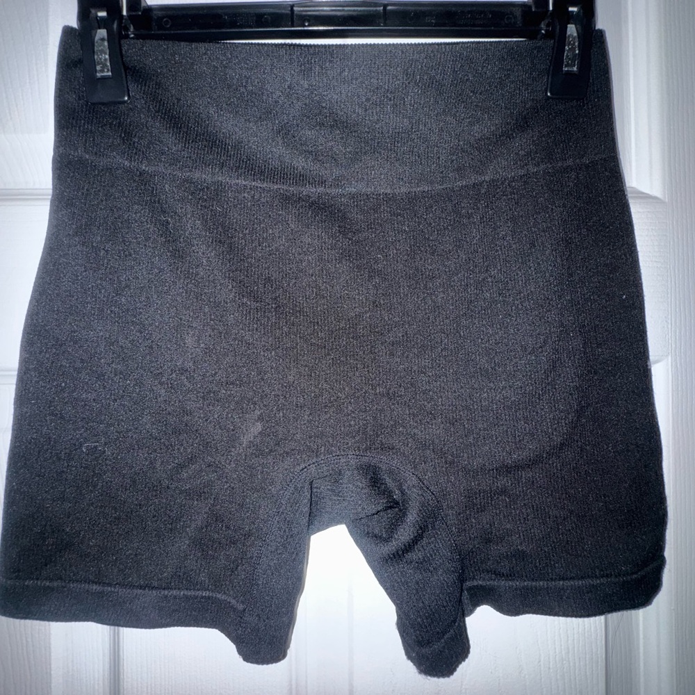 Women’s Wild Fable Black Bike Shorts Moisture-Wicking Stretch